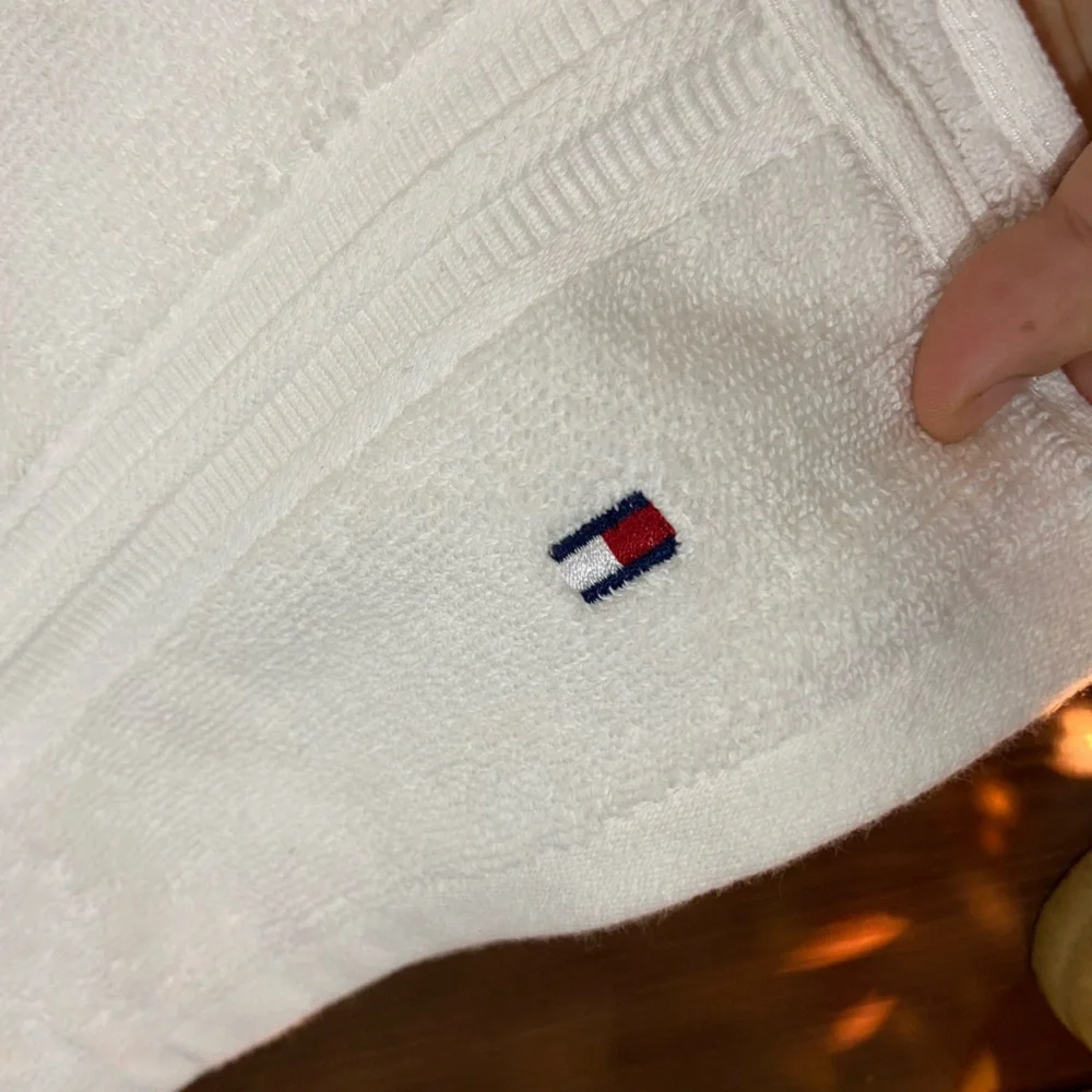 Tommy Hilfiger Face / Hand Towel - Picture 5 of 5